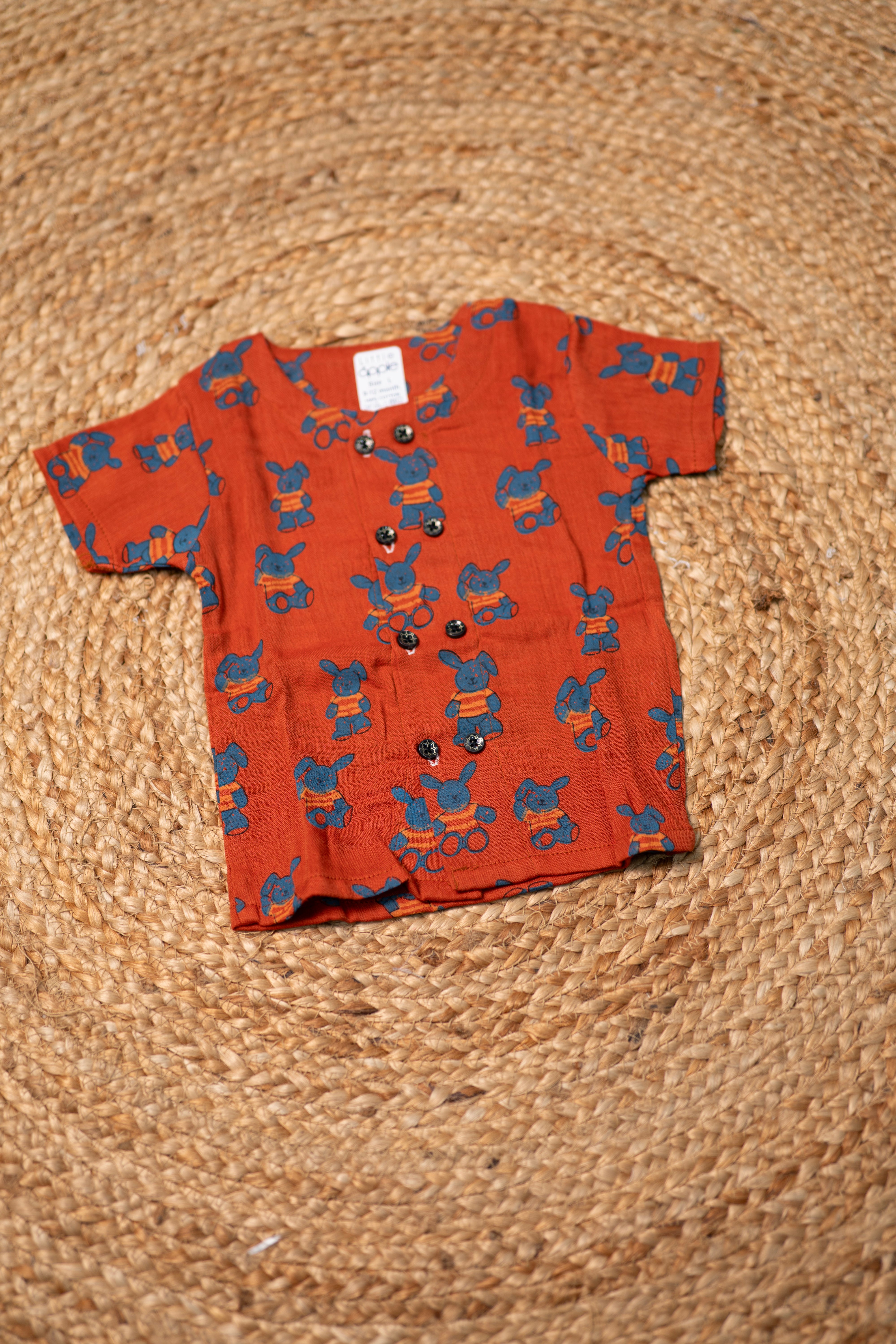 Girls shorts - Baby Bunny Print Shirt & Shorts Set Maroon color