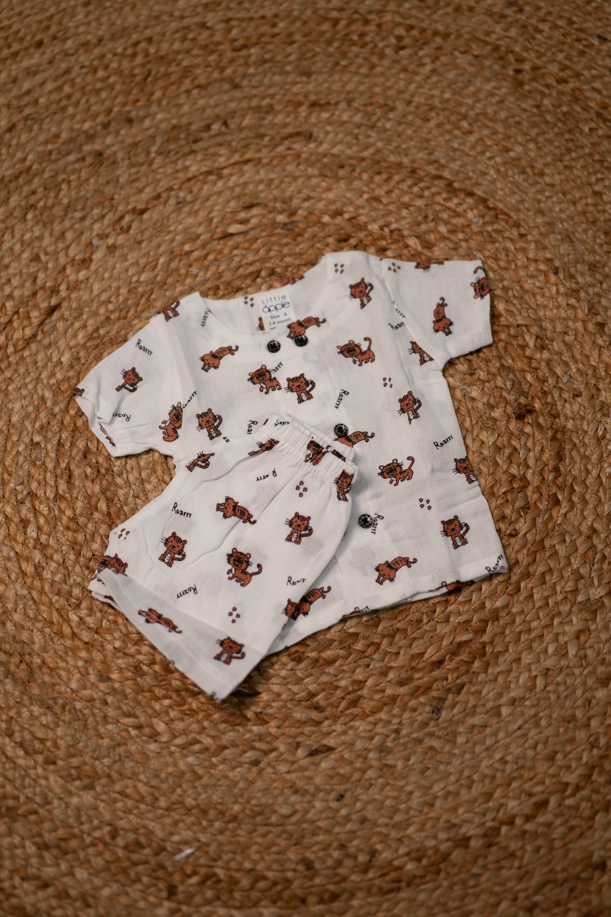 Girls shorts - Baby Bunny Print Shirt & Shorts Set white color