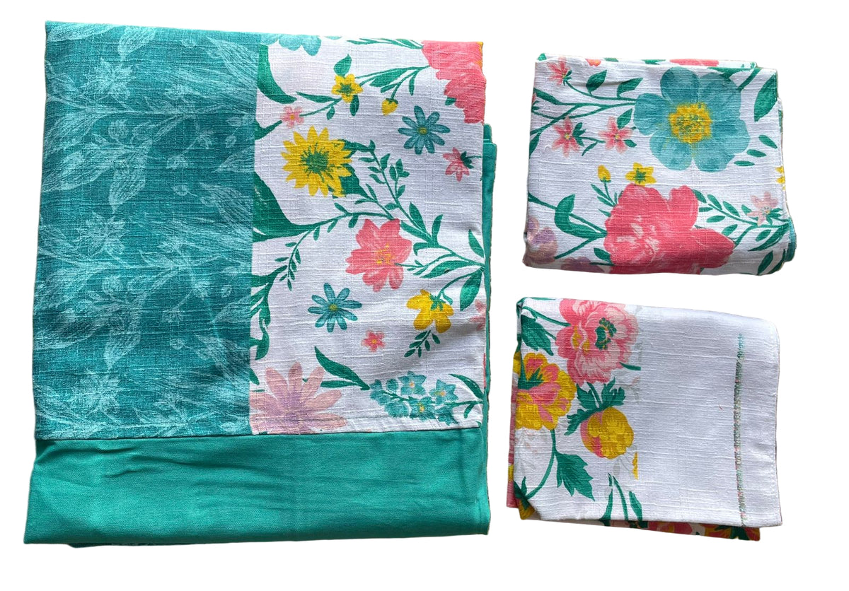 King Size Border Bedspread - white base Flowers blue border