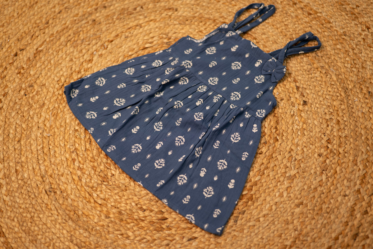 Girls Sleeveless Frock - blue color