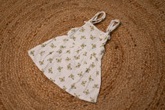 Girls Sleeveless Frock - white color