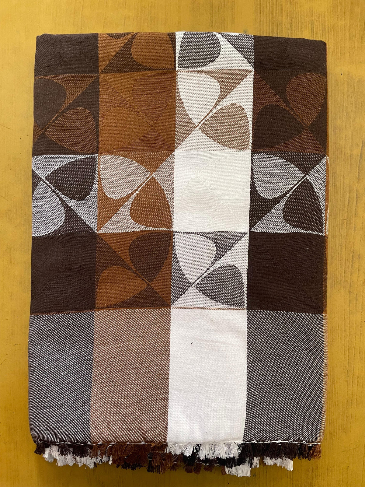 Brown Base Floral Print Jacquard Blankets