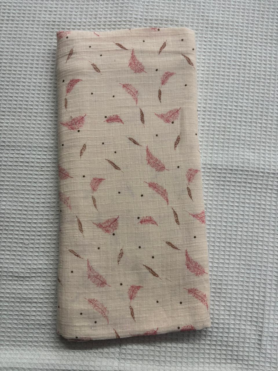 Sandal Base Feathers Print Muslin Towel