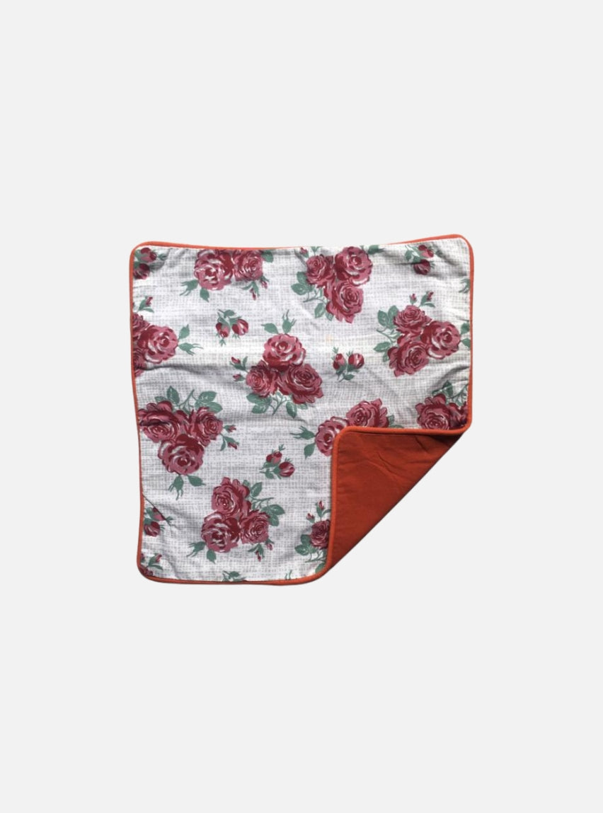 Cotton cushion cover - Red floral white